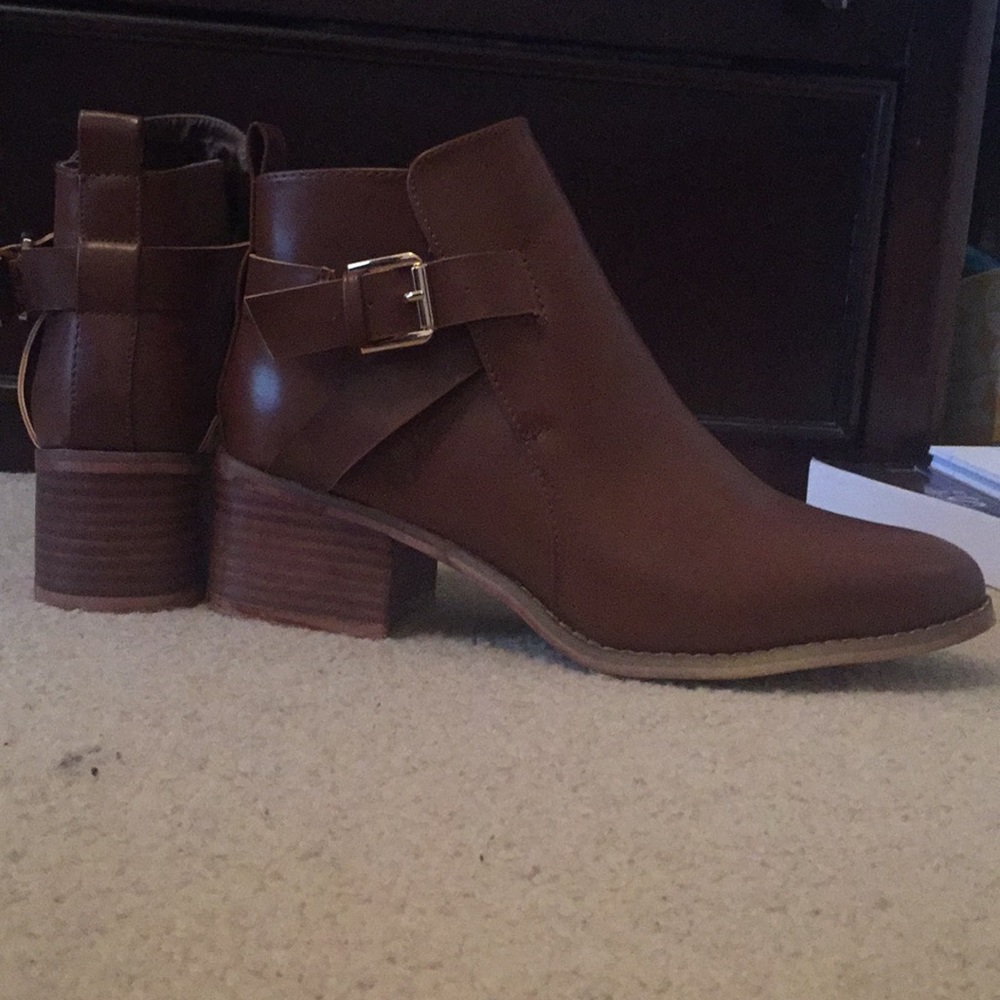 Brown booties with buckle